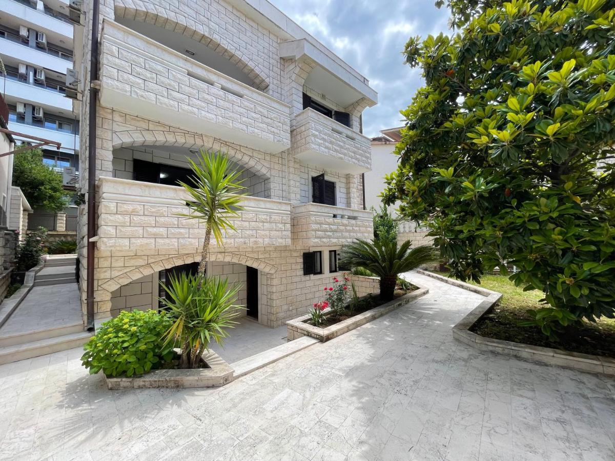 Apartments Villa Mirjana Будва Екстер'єр фото