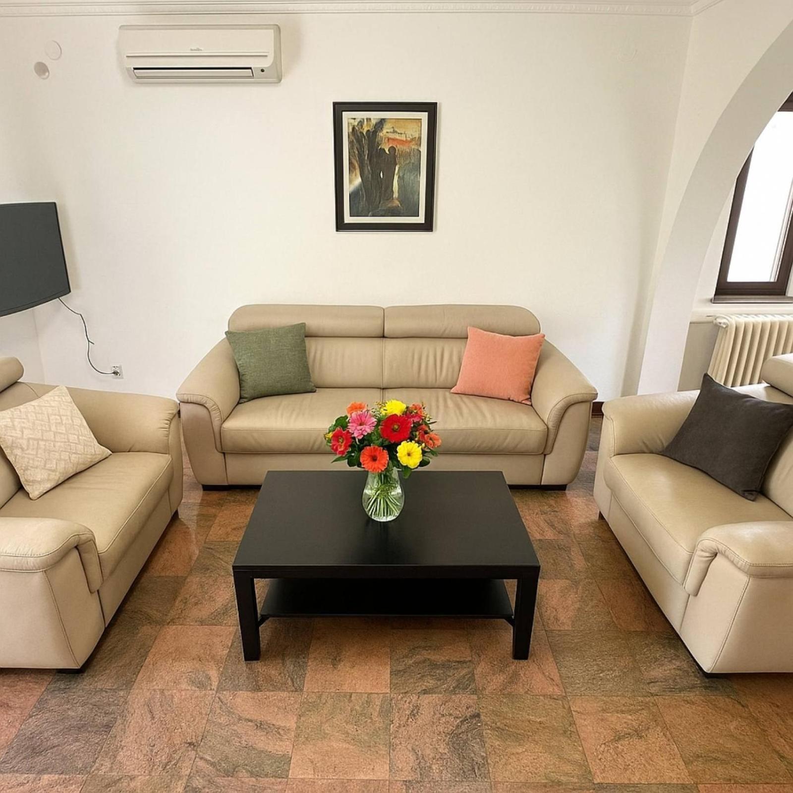 Apartments Villa Mirjana Будва Екстер'єр фото